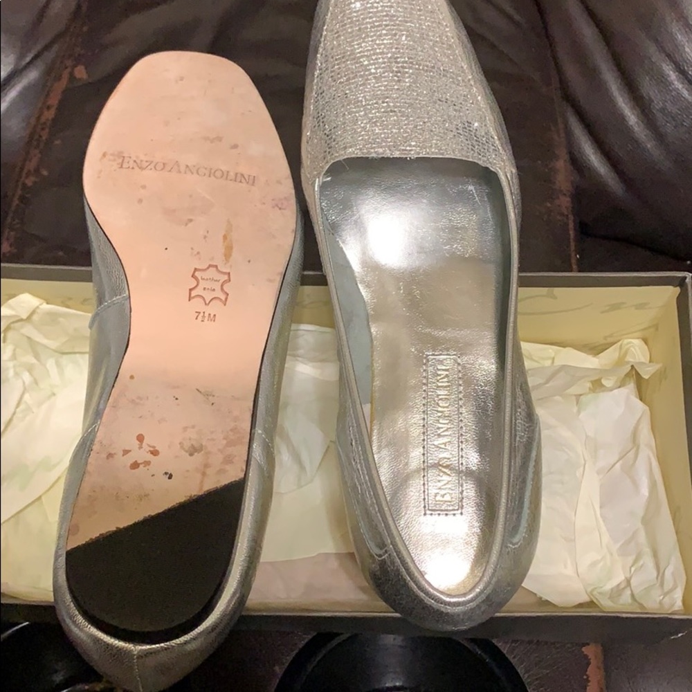 Shoes - Picture 5 of 5